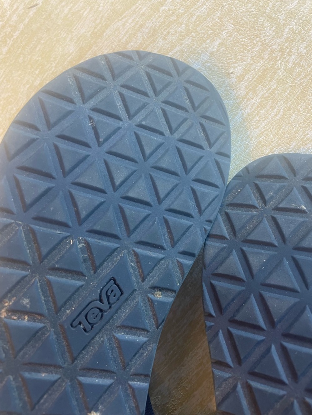 Teva Navy Sandals with Yellow Accent Pattern women’s eight 8 - Picture 11 of 11
